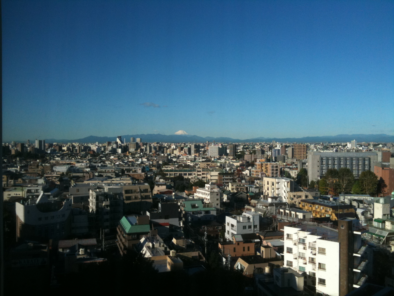 White-capped Fujisan after the typhoon